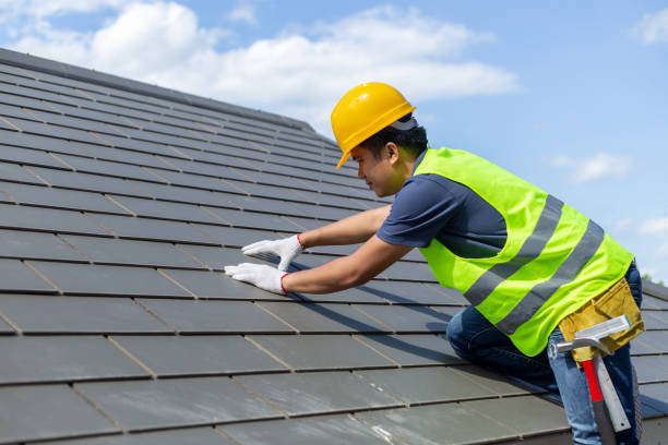 Best Flat Roof Repair Services  in Leechburg, PA